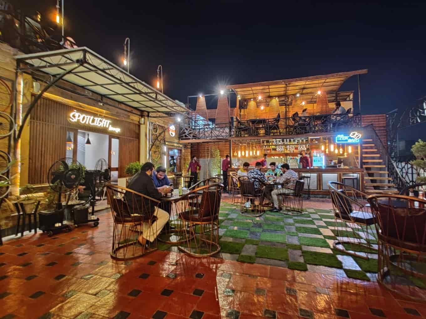 Cafe Spotlight Lahore